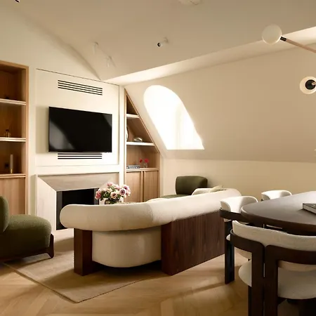 Highstay Maisons - Boetie Hotel