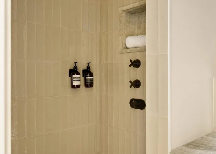 Highstay Maisons - Boetie 4*