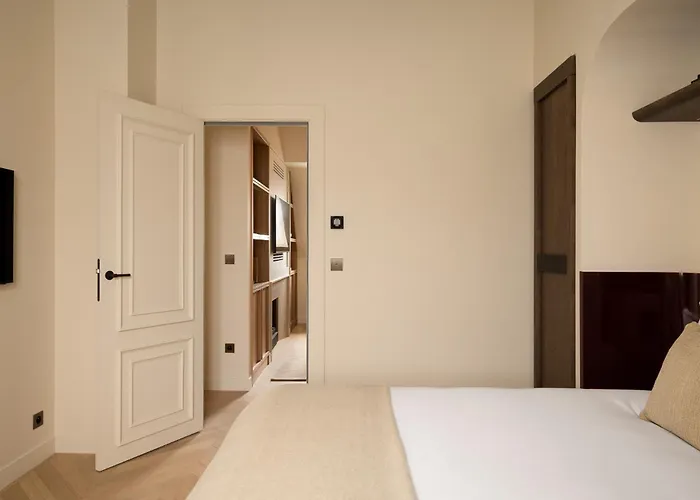 Hotel Highstay Maisons - Boetie 4*