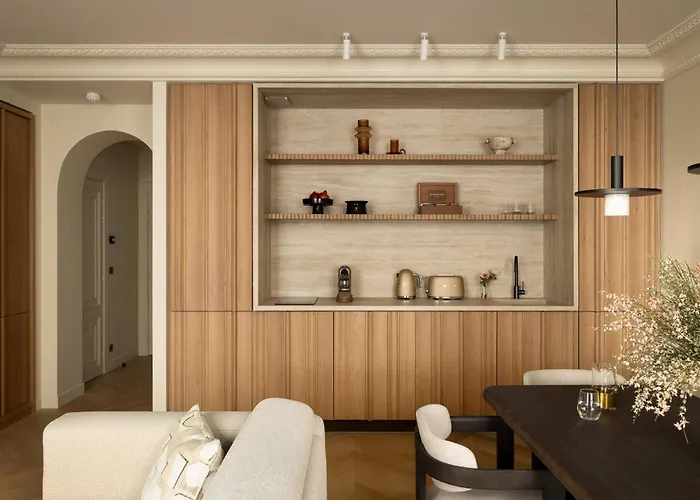 Hotel Highstay Maisons - Boetie 4*