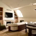 Highstay Maisons - Boetie מלון